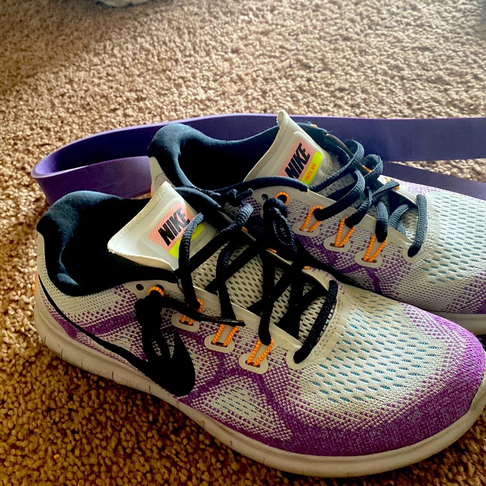 Nike free run gently  worn- in a good condition